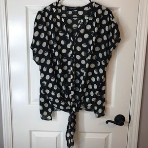 Dotted front tie blouse